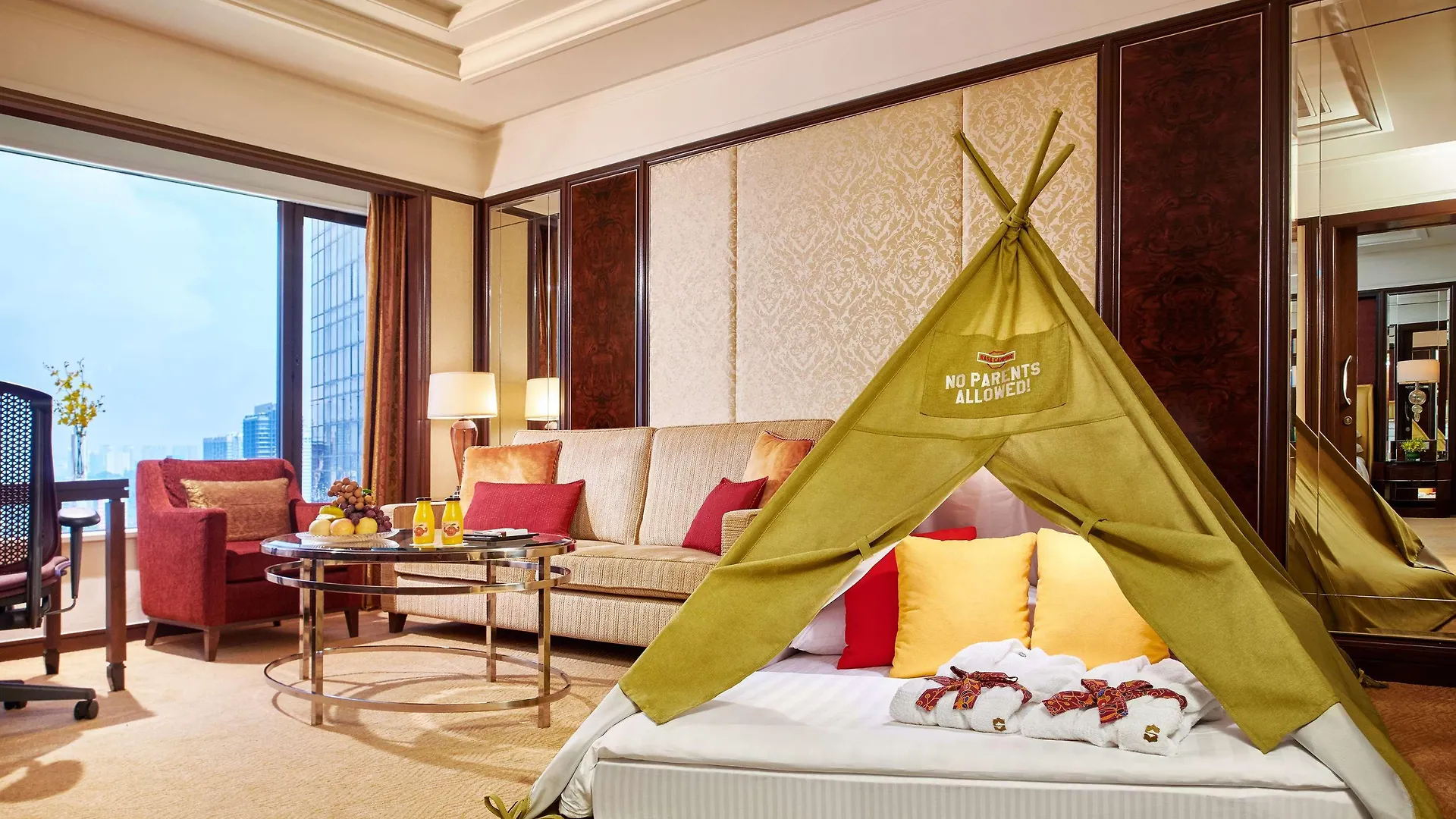 Shangri-La Kuala Lumpur 5*,