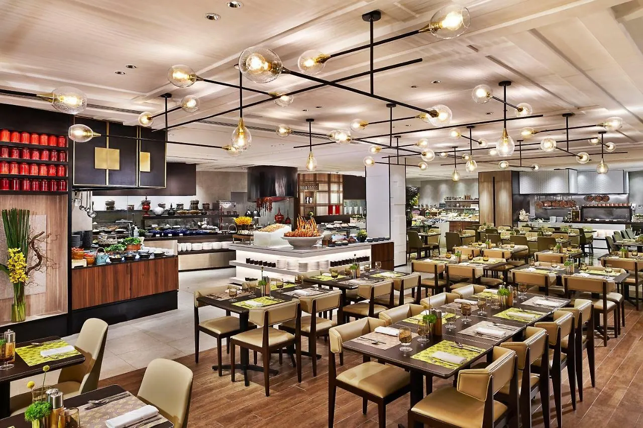 Shangri-La Kuala Lumpur 5*,